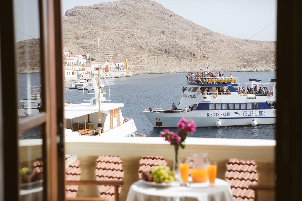 Villa Antonis Chalki Town Esterno foto